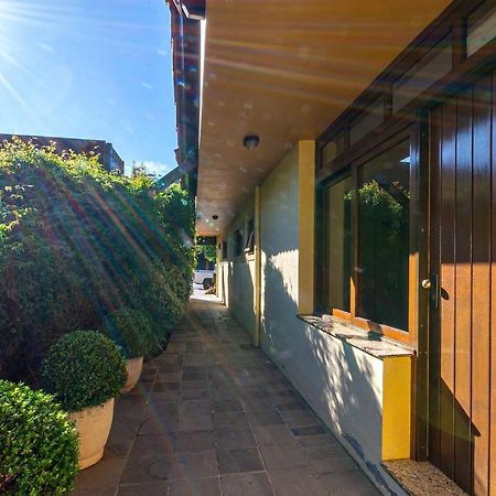 Rosa Edificio Jardim Da Serra 格拉玛多 外观 照片